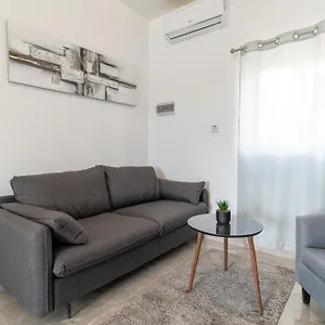 Luxurious , Birżebbuġa Malta